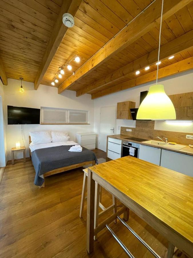 Ferienwohnung Im Stadtzentrum Von Bernau - Komfortable Wohnung Mit 2 Zimmern, Bad, Spuelmaschine, Waschmaschine, Komplette Kueche, Wlan, Terrasse, Ruhige Lage Бернау бай Берлин Екстериор снимка