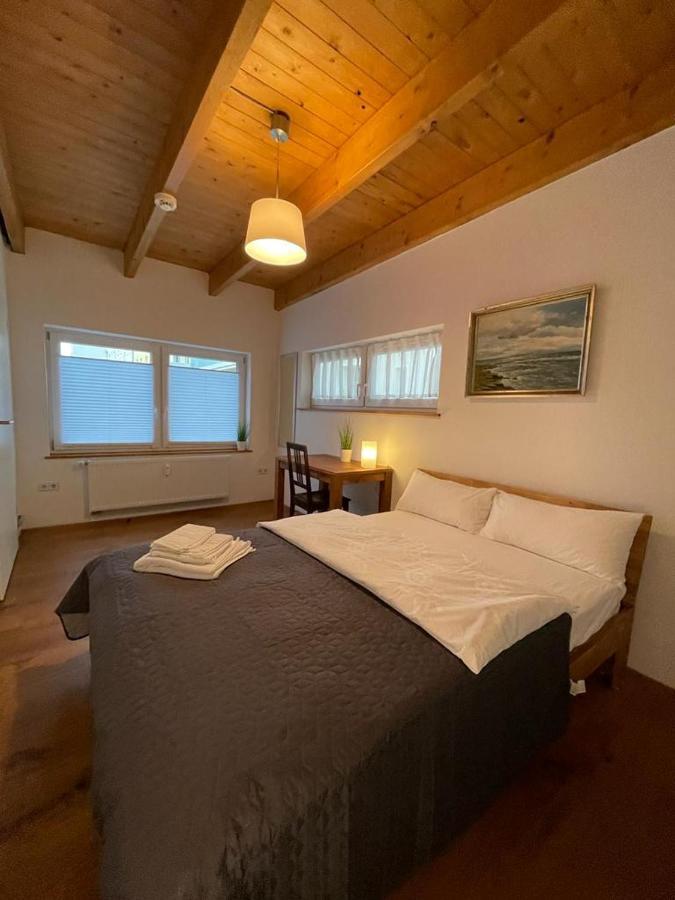 Ferienwohnung Im Stadtzentrum Von Bernau - Komfortable Wohnung Mit 2 Zimmern, Bad, Spuelmaschine, Waschmaschine, Komplette Kueche, Wlan, Terrasse, Ruhige Lage Бернау бай Берлин Екстериор снимка