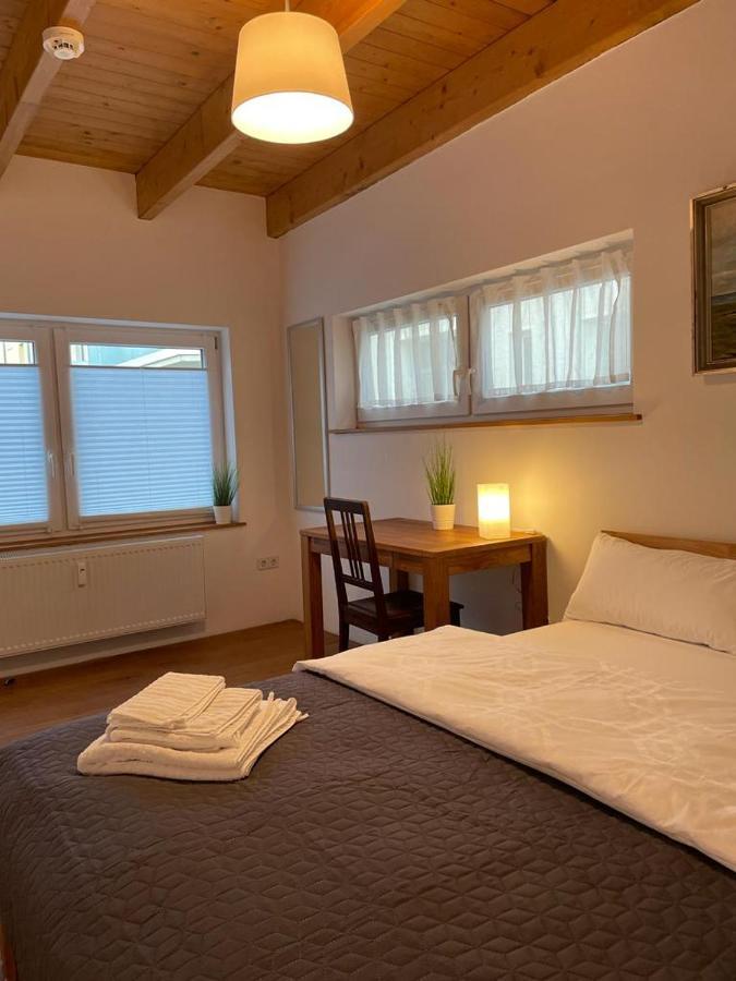 Ferienwohnung Im Stadtzentrum Von Bernau - Komfortable Wohnung Mit 2 Zimmern, Bad, Spuelmaschine, Waschmaschine, Komplette Kueche, Wlan, Terrasse, Ruhige Lage Бернау бай Берлин Екстериор снимка